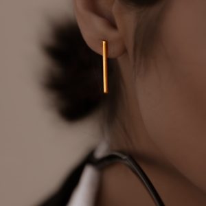 گوشواره‌ طلا طرح پروفیل زنانه