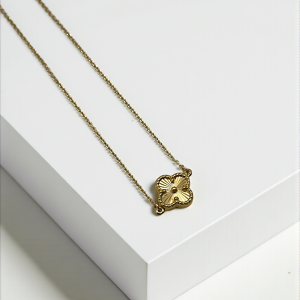 گردنبند ۱۸ عیار ونکلیف طلایی