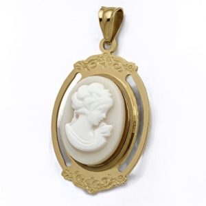 آویز ۱۸ عیار کلاسیک طرح کامئو